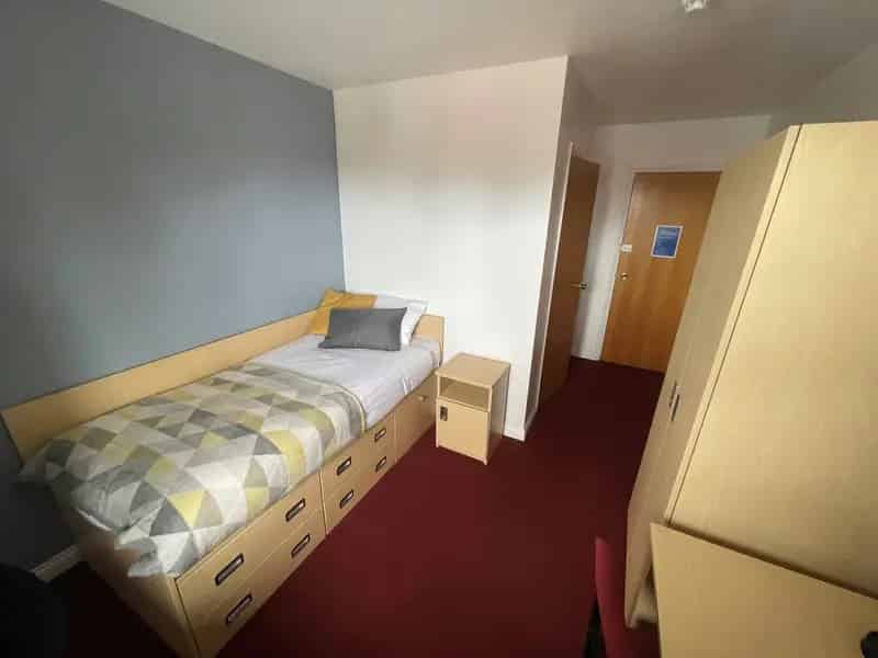 Student Rooms Near ARU City Centre All Bills Included