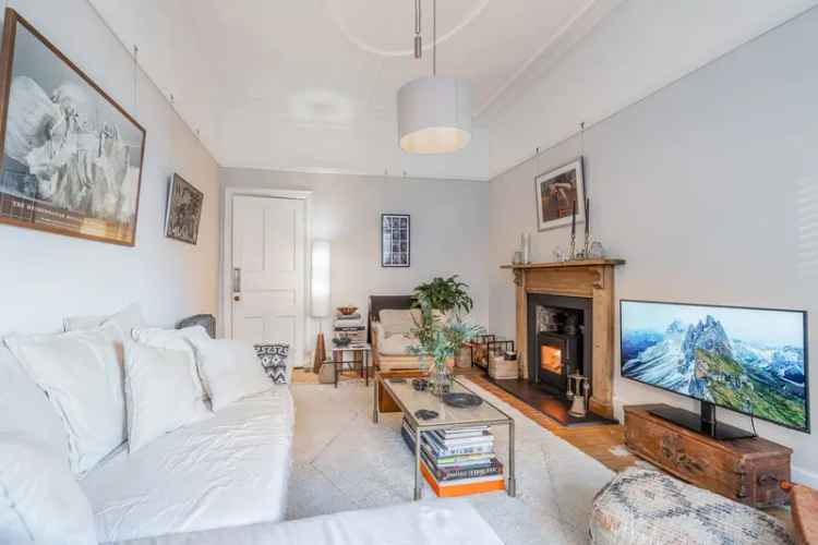 Shawlands 2-Bedroom Apartment Private Garden Wood Burning Stove