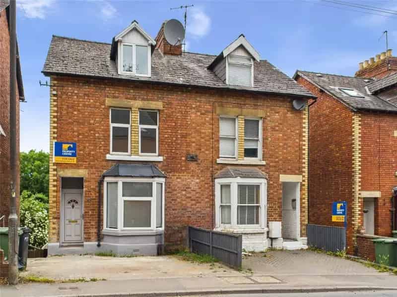 5 Bedroom Semi-Detached House for Sale