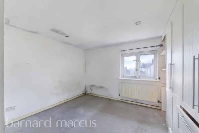 2 Bed Apartment Near West Sutton Station
