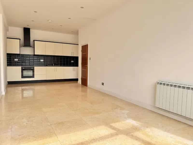 2 Bedroom Flat Folkestone Kent CT20