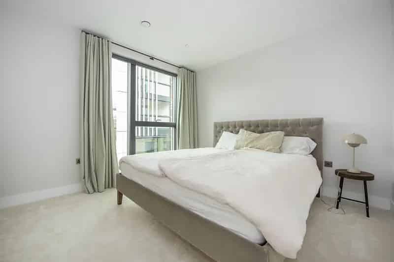 3 Bedroom Flat for Sale near Battersea Power Station