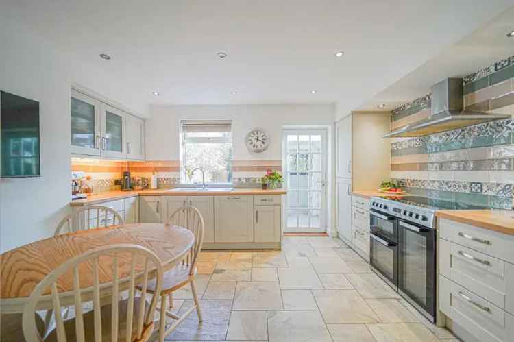 3 Bedroom Cottage for Sale