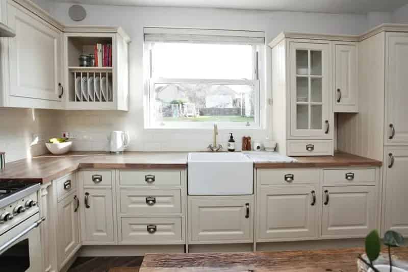 3 Bedroom Detached Cottage Near Y Pant School