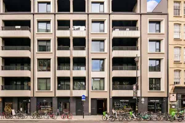 Stylish One Bedroom Apartment in Rathbone Square London