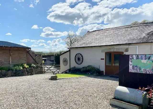 Secluded Farmhouse with Holiday Cottages and 41 Acres