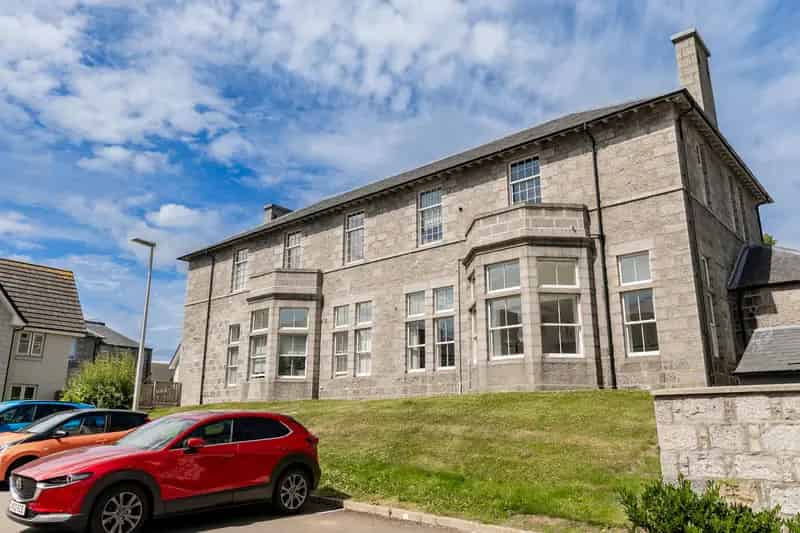 3 Bedroom Ground Floor Apartment Aberdeen