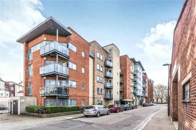 2 Bedroom Apartment for Sale Near Southampton City Centre