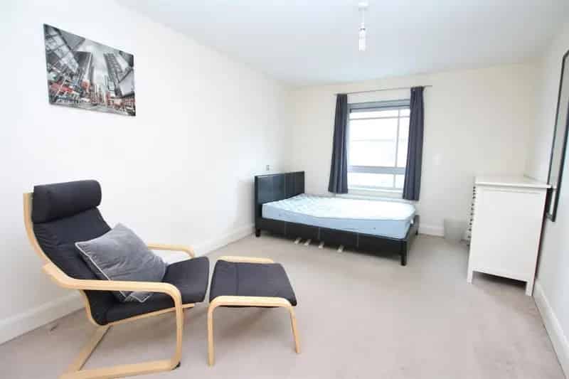 Two Double Bedroom Apartment Near Brighton Station
