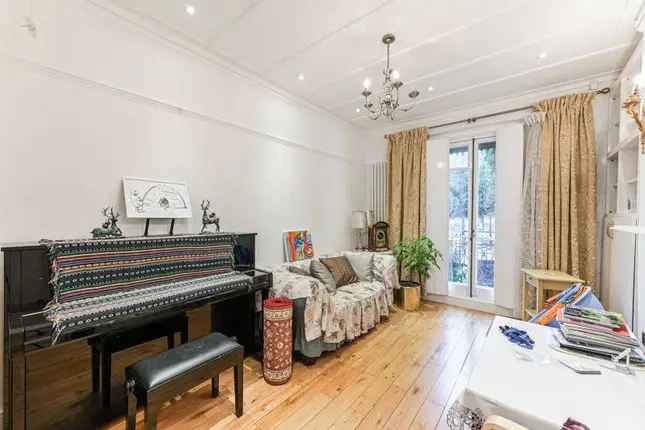 3 Bedroom House for Sale in Pimlico London