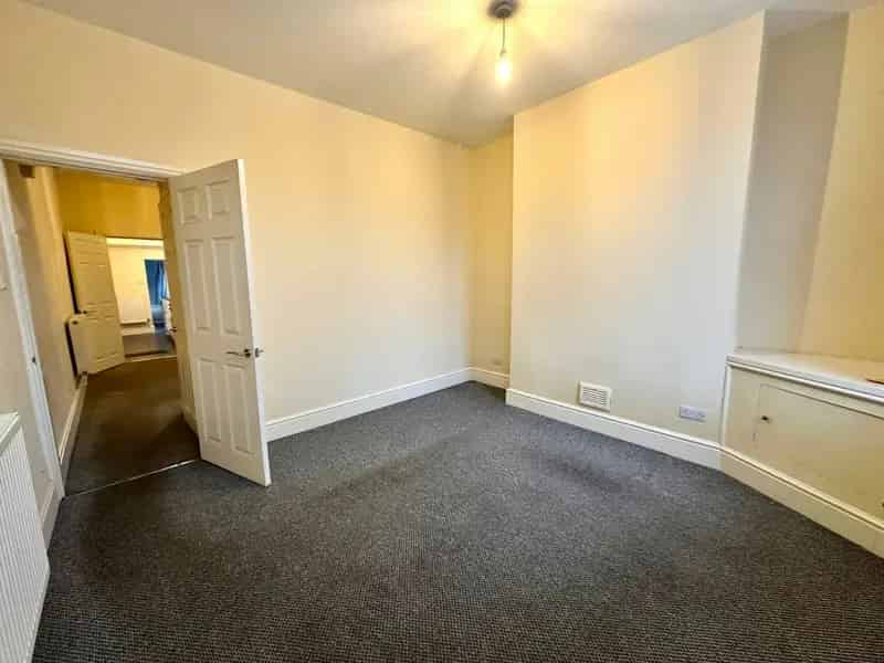 3 Bed Mid Terraced House For Sale