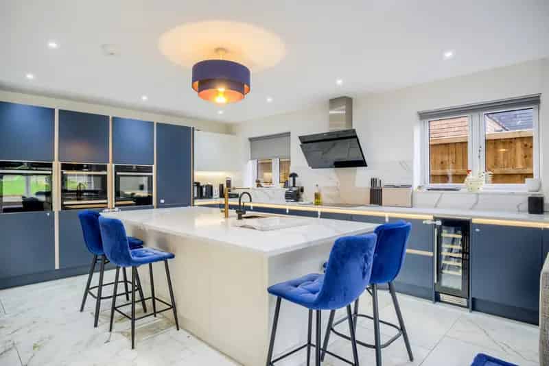 5 Bedroom Detached House for Sale Lower Broadheath Worcestershire
