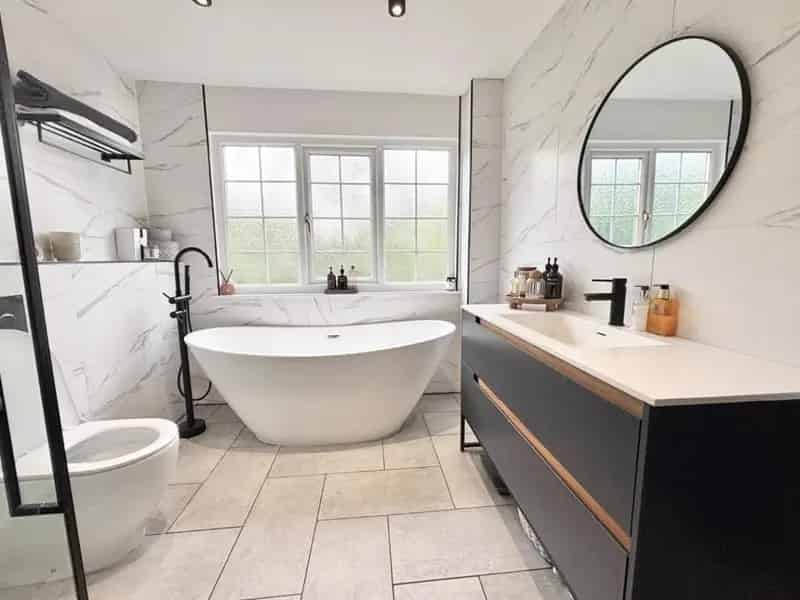 3 Bed House for Sale with Sauna Jacuzzi and Integrated Appliances