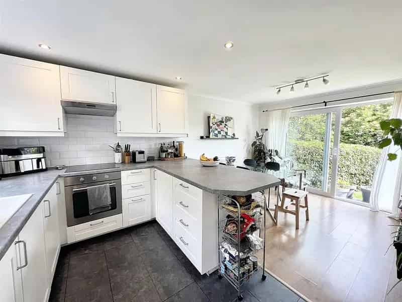 3 Bedroom End Terrace House to Rent in Bath