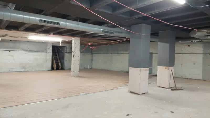 A3 Basement Unit 1808 sq ft High Footfall Roadside Frontage
