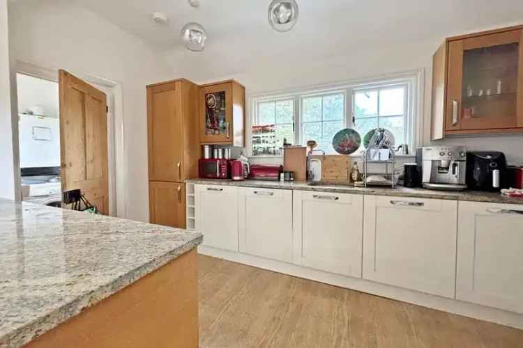 4 Bedroom Detached House For Sale - Huge Potential