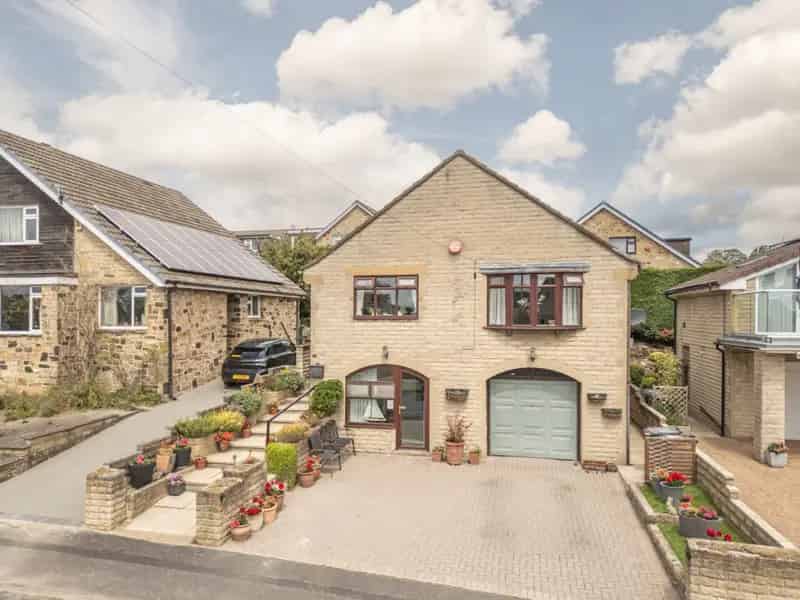 3 Bedroom House With Annex For Sale
