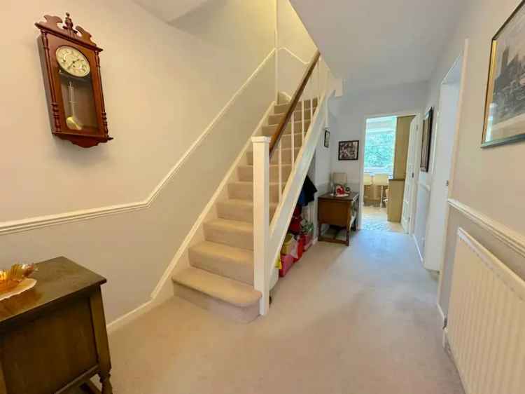 House For Sale in Henwood Road, Wolverhampton, England