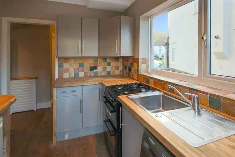 1 Bedroom Ground Floor Flat with Garden