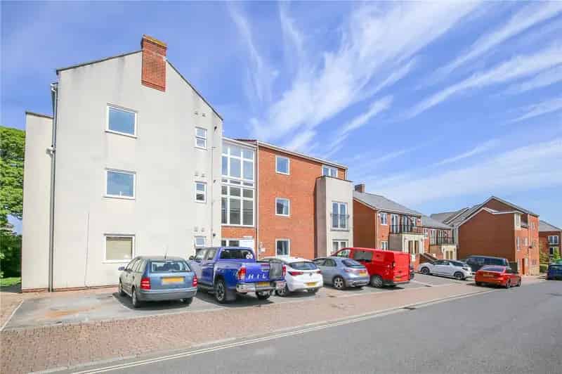 1 Bedroom Apartment for Sale