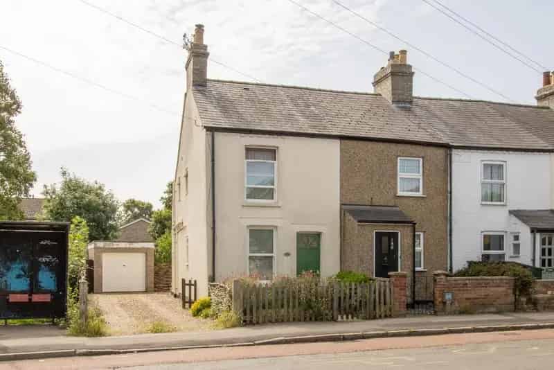 2 Bedroom End of Terrace House for Sale