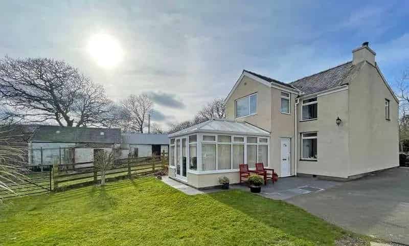 4 Bed Detached House For Sale Stunning Mountain Views
