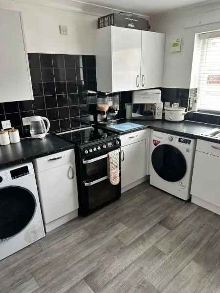 House For Rent in Reigate and Banstead, England