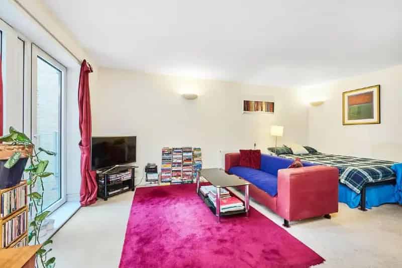 Battersea Studio Apartment near Park and Power Station