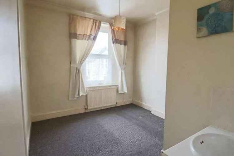1 Bed Flat for Sale - Investment Opportunity