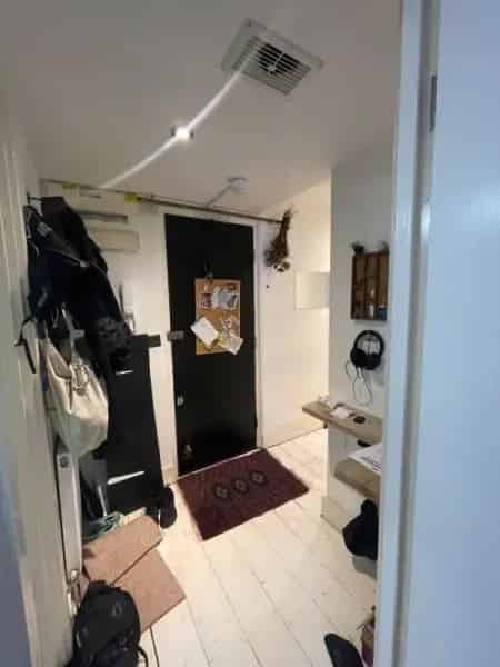 Spacious 3rd Floor Flat Central London Quiet Area Great Transport Links