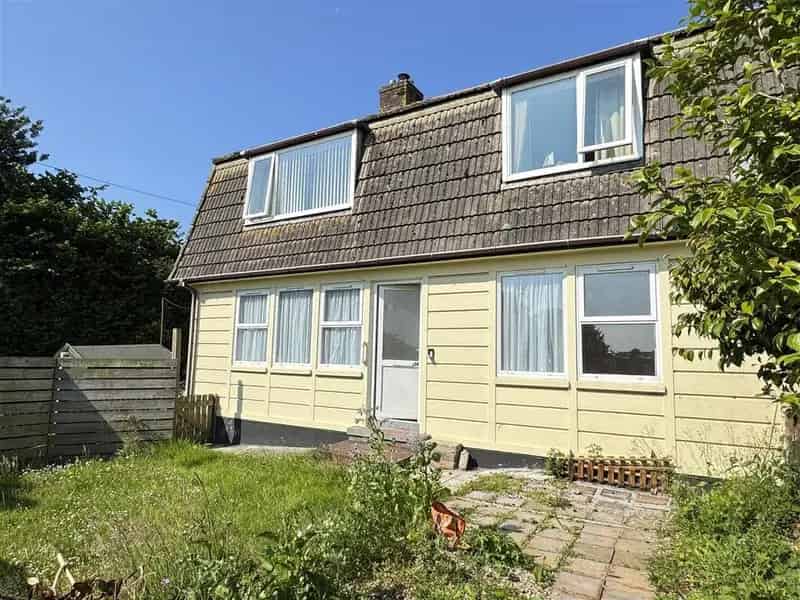 2 Bedroom Flat for Sale Cash Buyers Only St Austell