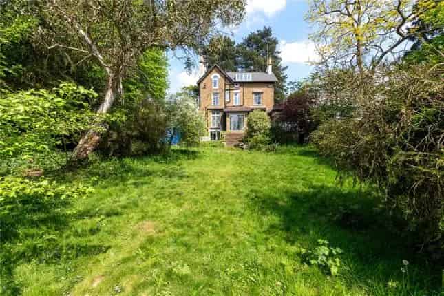 Victorian Mansion - 9 Beds, 4 Receptions - Planning Permission Granted