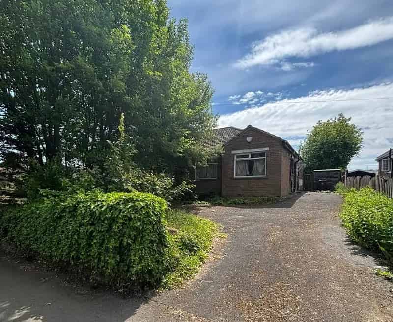 2 Bedroom Semi-Detached Bungalow for Sale