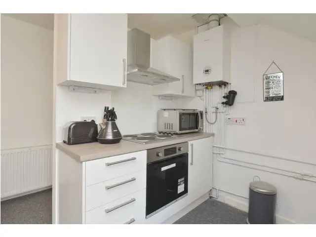 2 bedroom flat  for sale