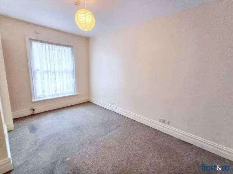 2 Bed Flat for Sale Ashley Cross Poole