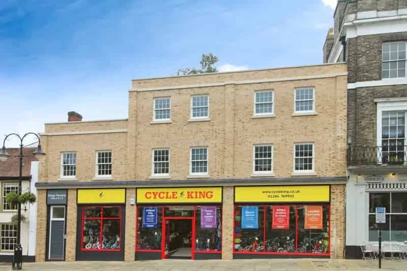 2 Bedroom Flat To Rent Available July 28 2025