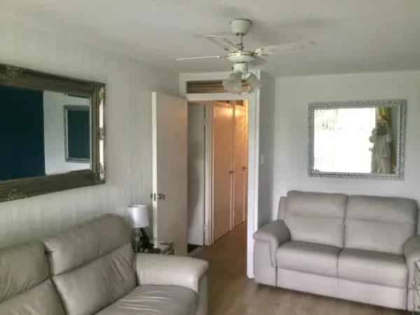 Ground Floor Flat with Disabled-Friendly Bathroom and Communal Garden