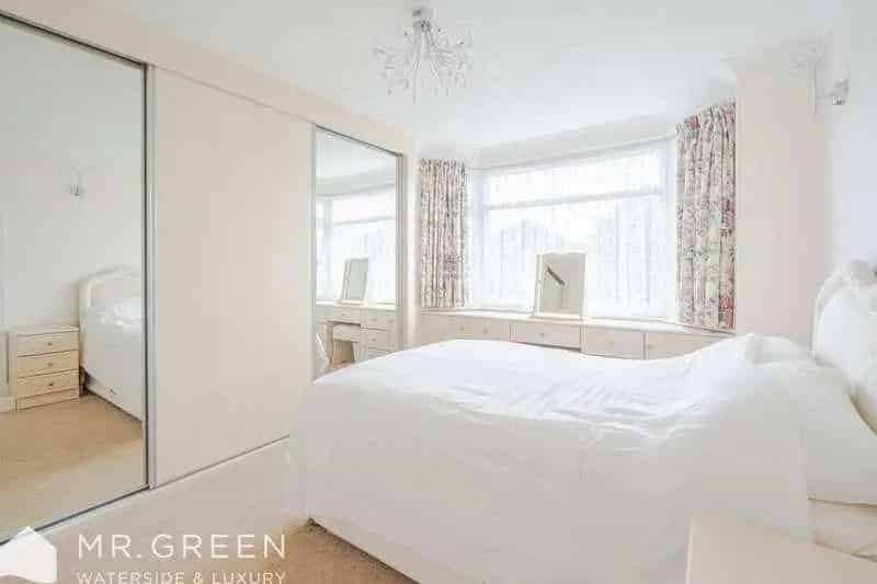 3 Bed Detached House for Sale Near Southbourne Beach