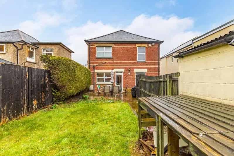 2 Bed Flat for Sale Ensbury Avenue Bournemouth