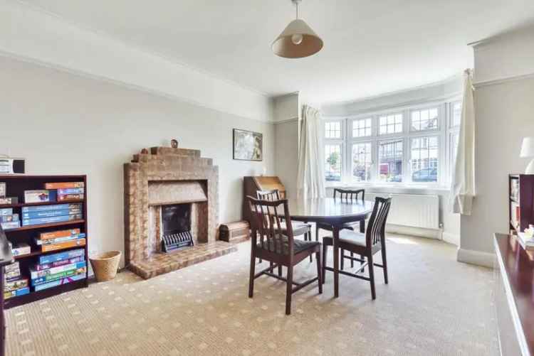 House For Sale in London, England