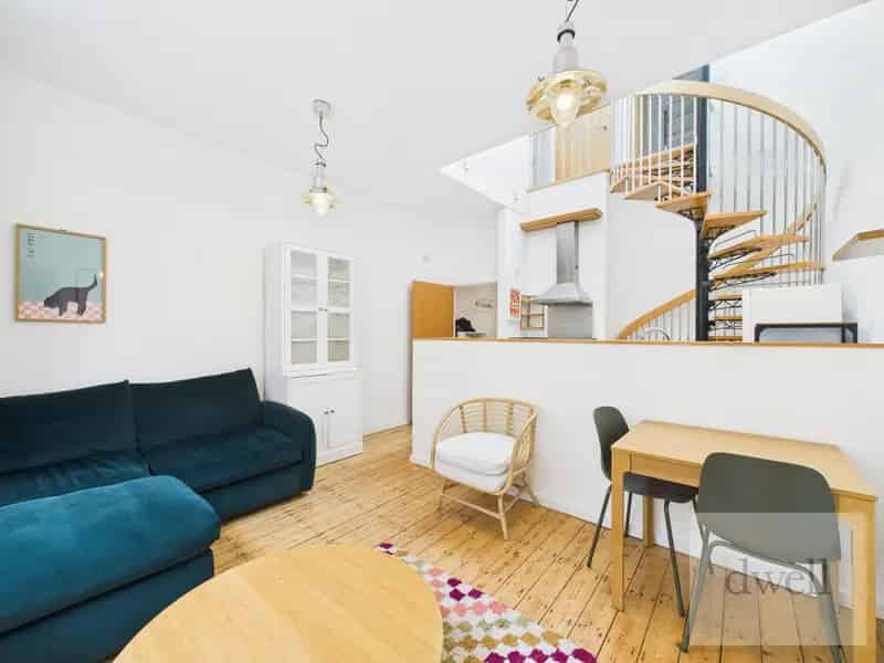 2 Bedroom Flat House to Rent