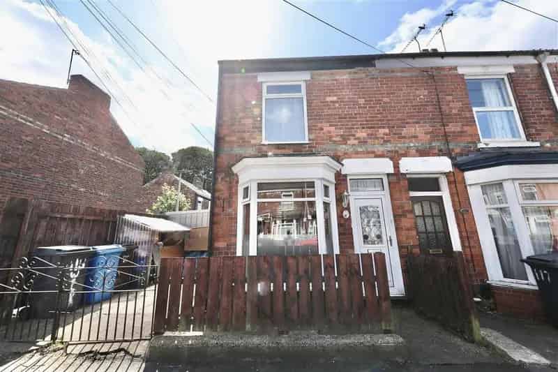 2 Bedroom End of Terrace House for Sale