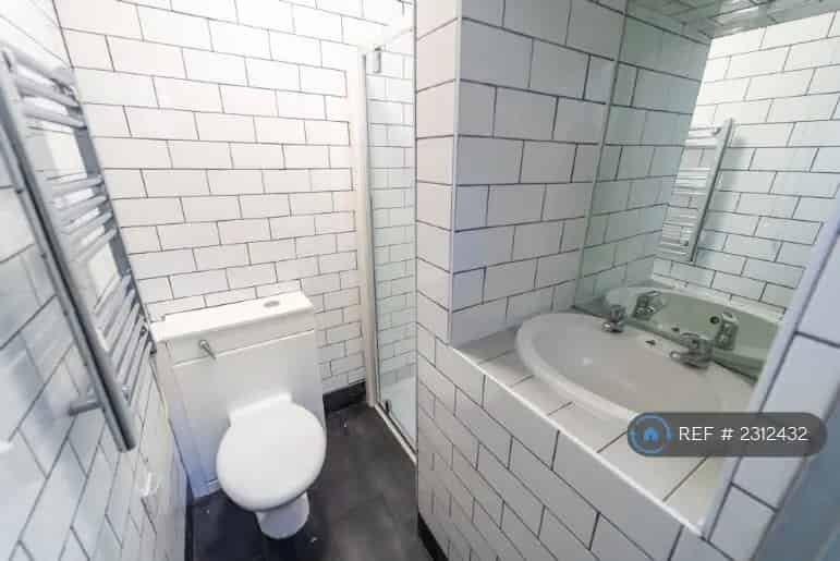 1 Bedroom House Share Near QE Hospital and University of Birmingham