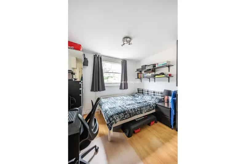 South Hampstead Studio Apartment First Floor Period Conversion