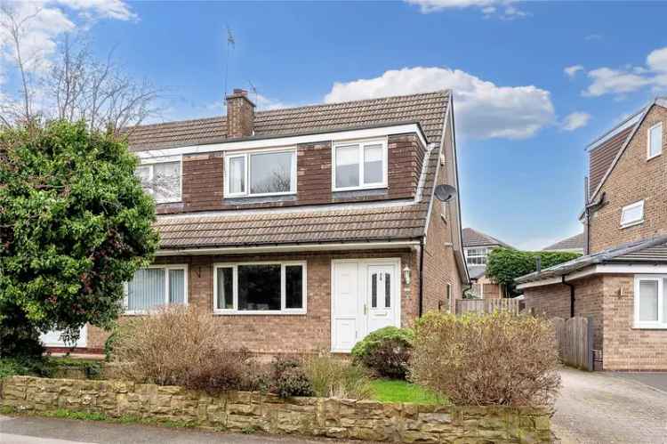 House For Sale in Leeds, England