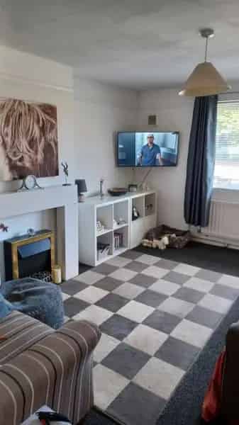 1 Bed Bungalow with Large Garden - Yalding