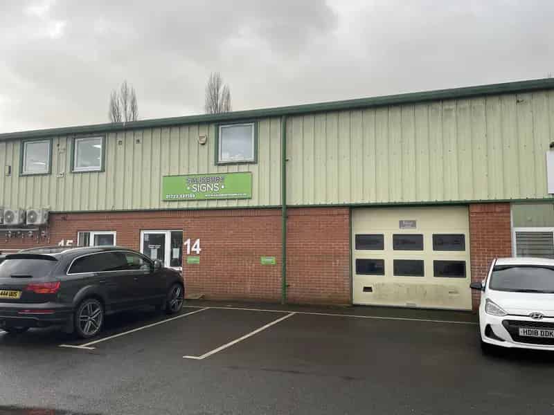 Modern Industrial Warehouse Unit Glenmore Business Park