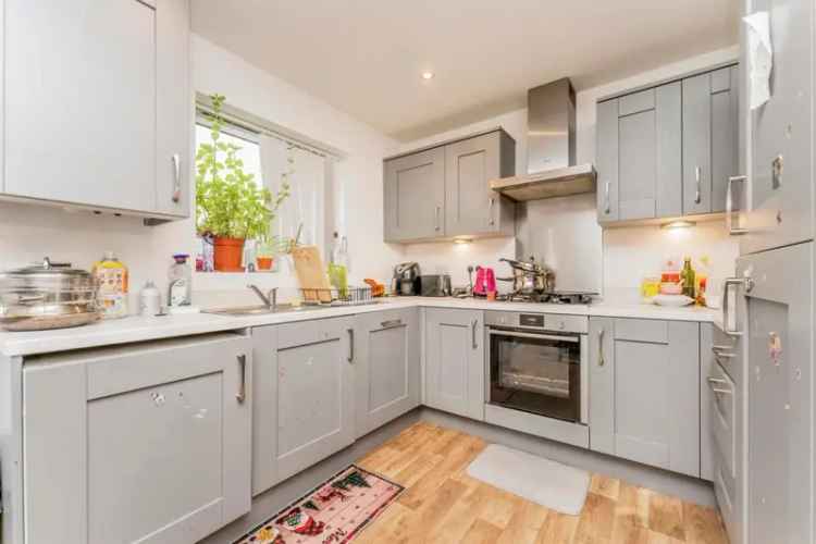 Three Bedroom House in Boughton Grange Kettering