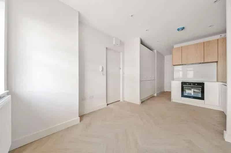 1 bed flat for sale