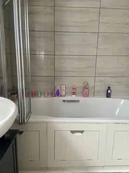 2 Double Bedroom House Swap Near Family